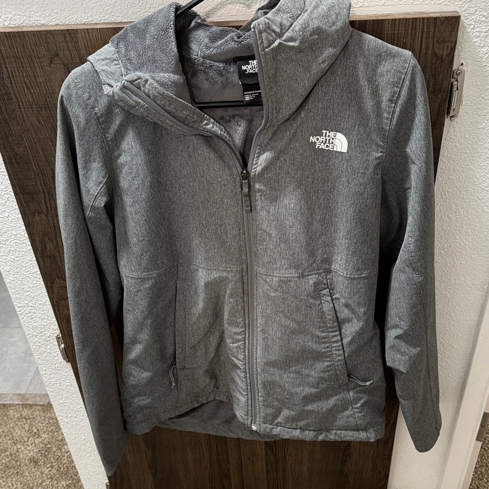 The North Face Men's Heather Gray Performance Jacket